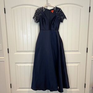 Monique Lhuillier Navy Blue Gown size 6